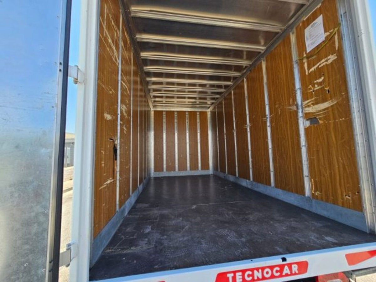 Iveco Daily Telaio 35C14 BTor 2.3 HPT PL-RG Cabinato (8)