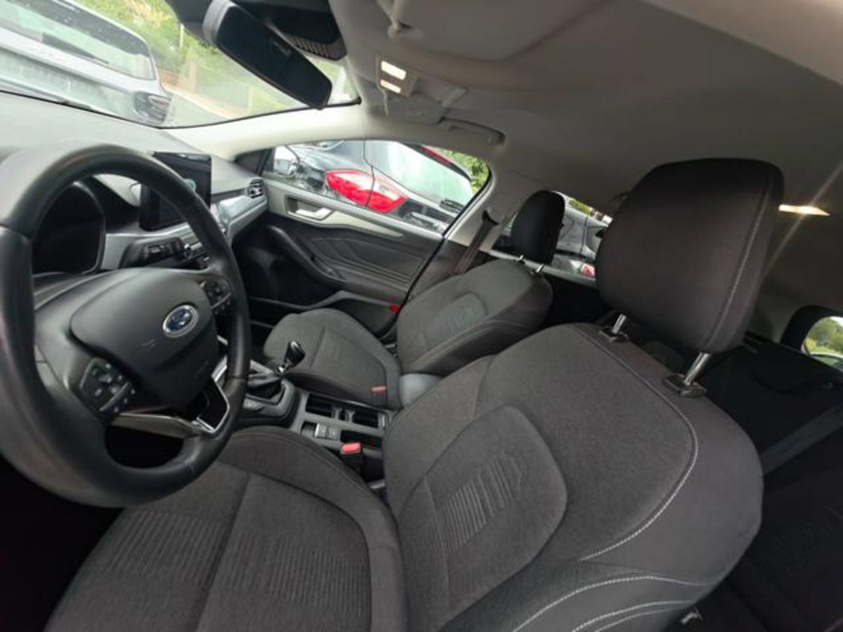 Ford Focus Station Wagon 1.0 EcoBoost 125 CV automatico SW Active (9)
