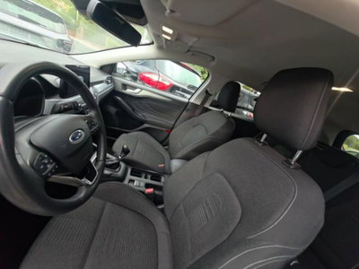 Ford Focus Station Wagon 1.0 EcoBoost 125 CV automatico SW Active (9)