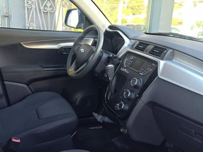 Mahindra KUV100 1.2 K8 m-bifuel (13)