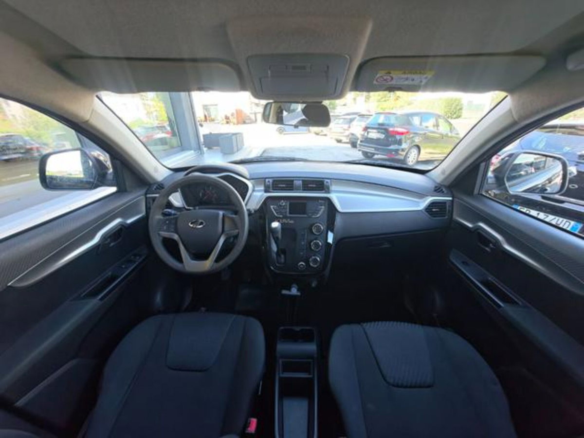 Mahindra KUV100 1.2 K8 m-bifuel (8)