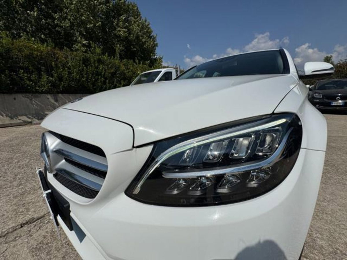 Mercedes-Benz Classe C Station Wagon 200 Auto Executive (20)
