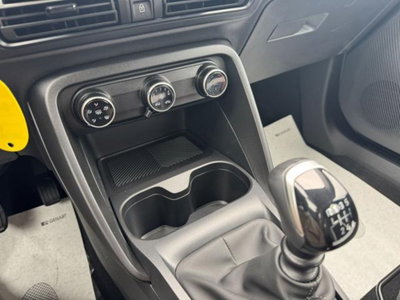 Citroen C3 1.2 puretech turbo You 100cv s&s (9)