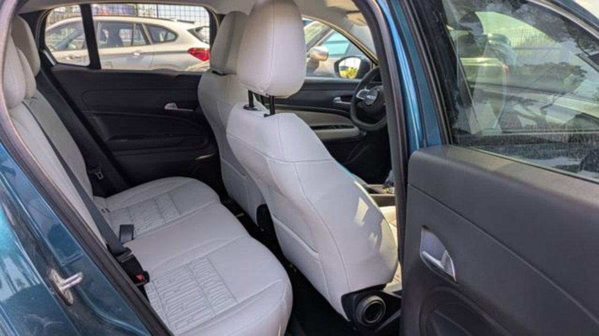 Fiat 600 1.2 hybrid La Prima 110cv auto (13)