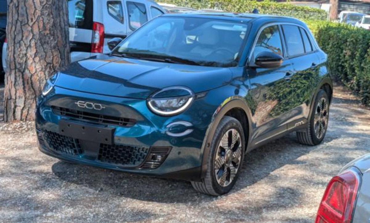 Fiat 600 1.2 hybrid La Prima 110cv auto (2)