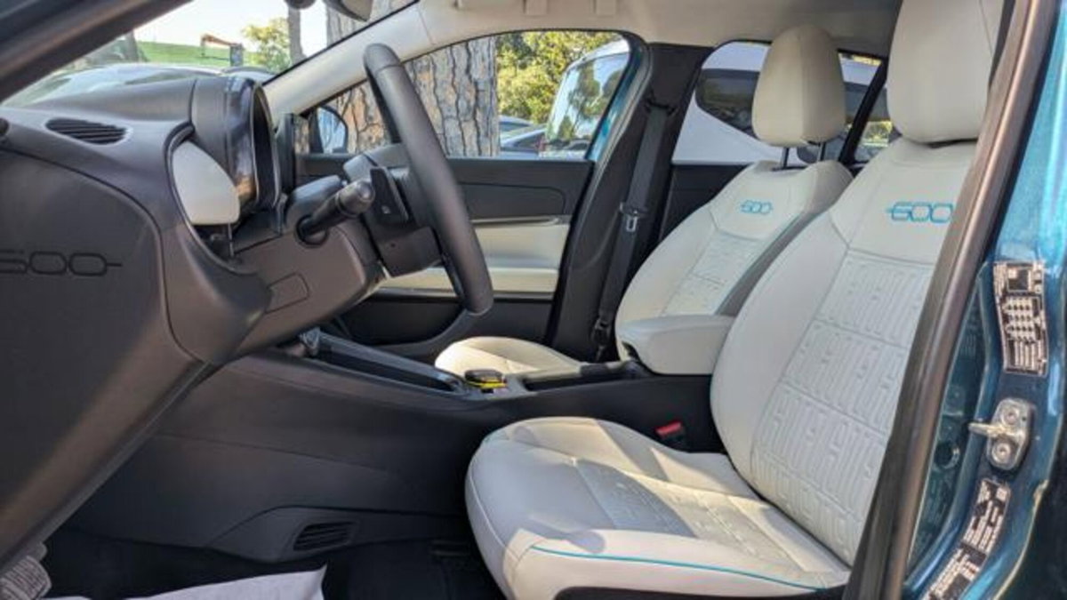 Fiat 600 1.2 hybrid La Prima 110cv auto (14)