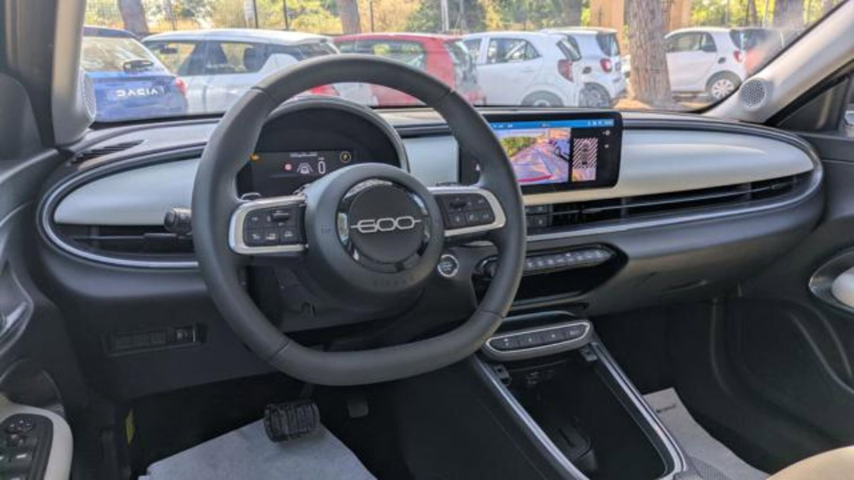 Fiat 600 1.2 hybrid La Prima 110cv auto (6)