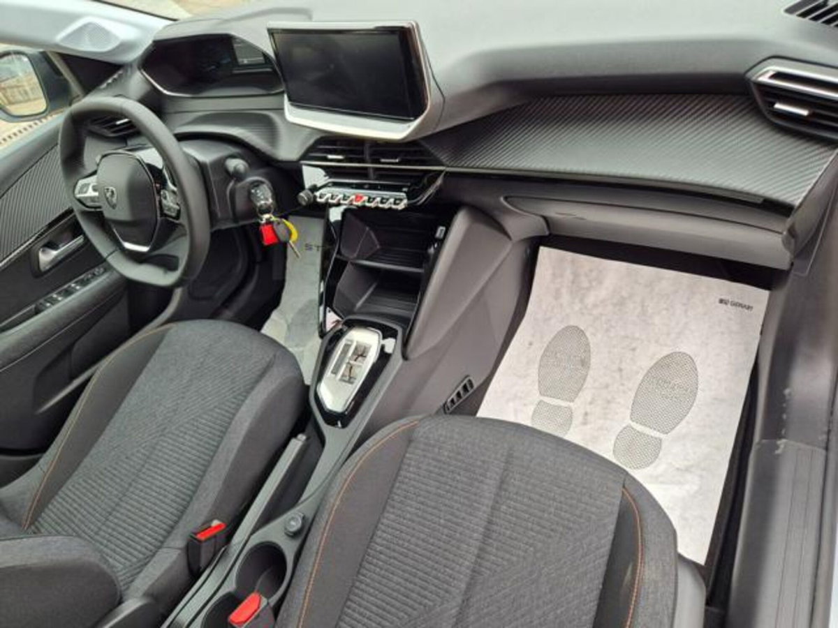 Peugeot 208 1.2 hybrid Active 100cv e-dcs 6 (12)