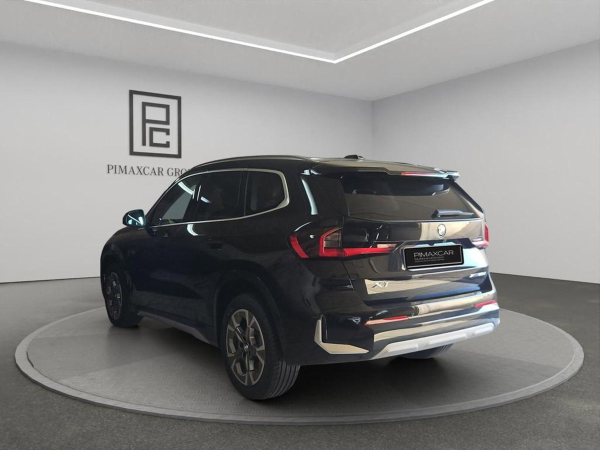 BMW X1 sDrive 18d xLine (2)