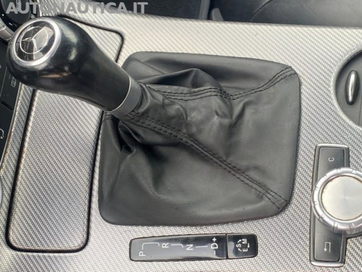 Mercedes-Benz SLK 200 CGI Sport (17)