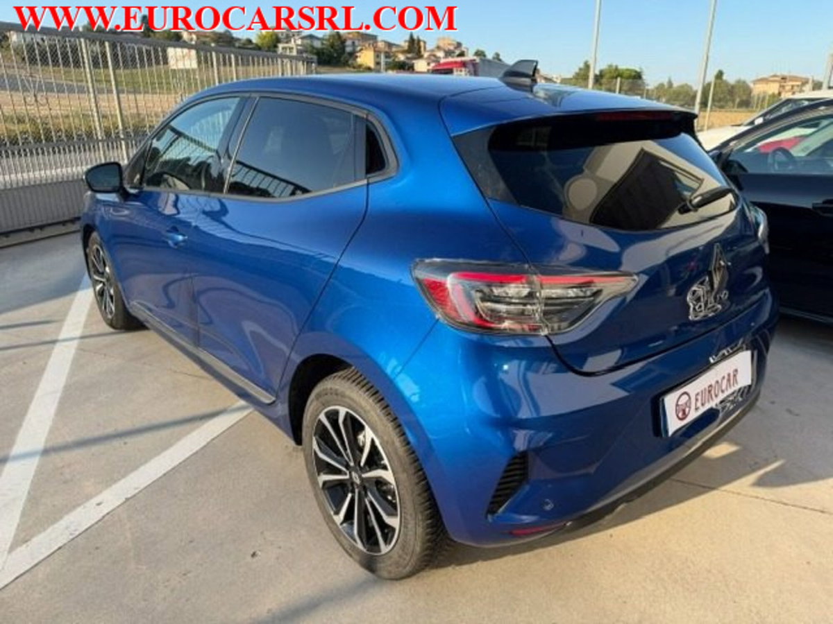 Renault Clio TCe 90 CV 5 porte Techno (7)
