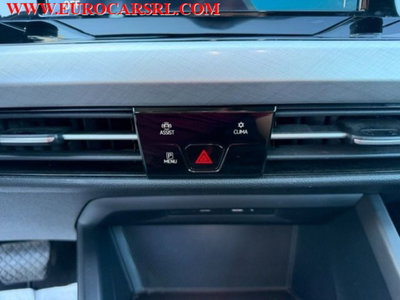 Volkswagen Golf Variant 1.0 eTSI EVO DSG Life (12)