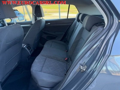 Volkswagen Golf Variant 1.0 eTSI EVO DSG Life (19)