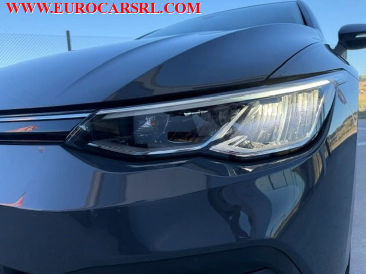Volkswagen Golf Variant 1.0 eTSI EVO DSG Life (4)