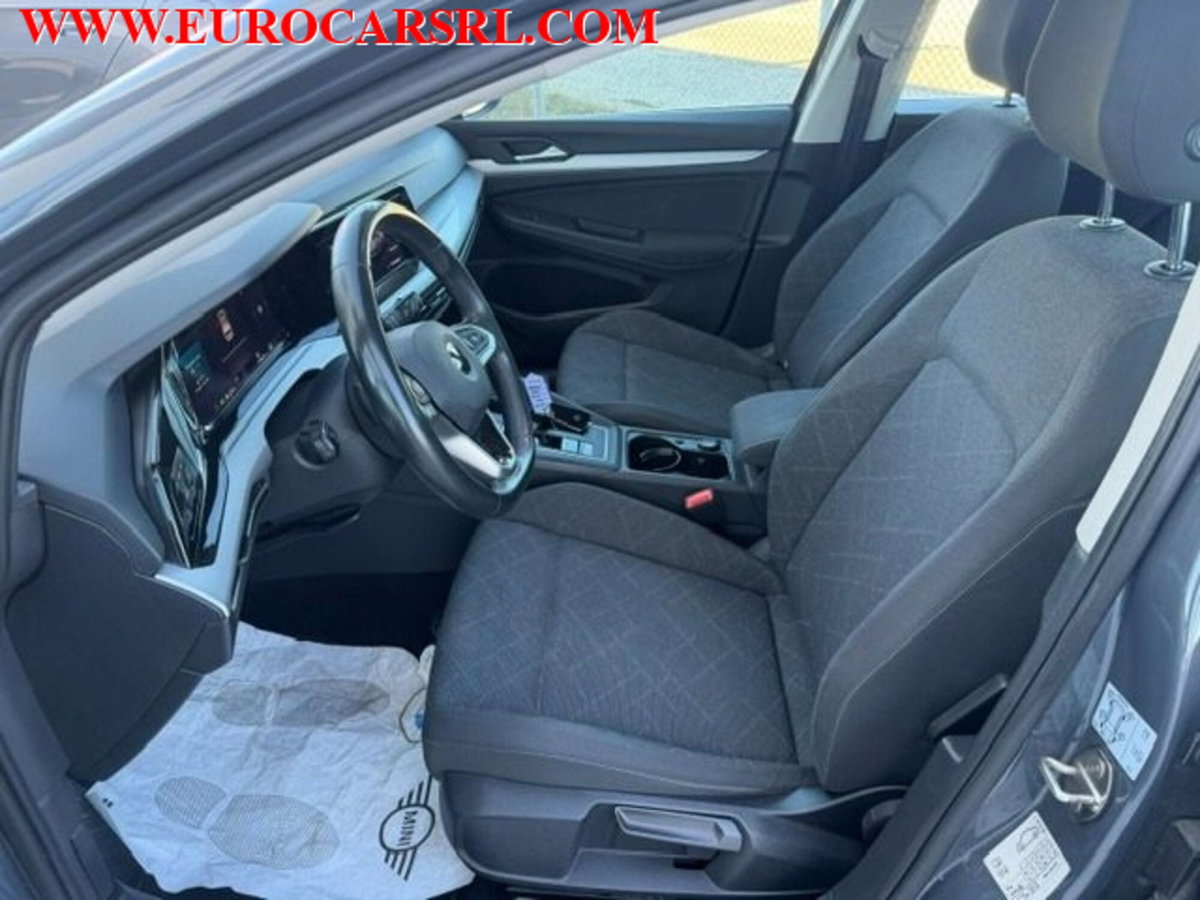Volkswagen Golf Variant 1.0 eTSI EVO DSG Life (8)