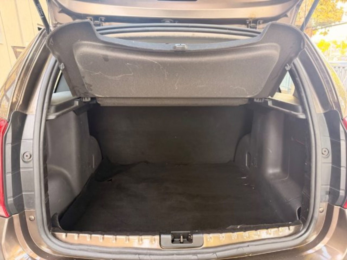 Dacia Duster 1.6 115CV Start&Stop 4x2 GPL Ambiance (10)