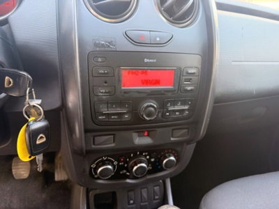 Dacia Duster 1.6 115CV Start&Stop 4x2 GPL Ambiance (15)