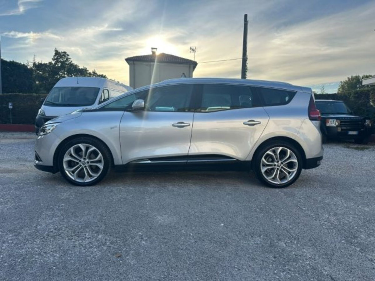 Renault Scenic E-Tech Electric 1.5 dCi 110CV EDC Energy (2)