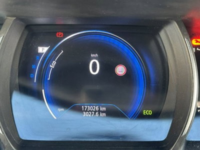 Renault Scenic E-Tech Electric 1.5 dCi 110CV EDC Energy (9)