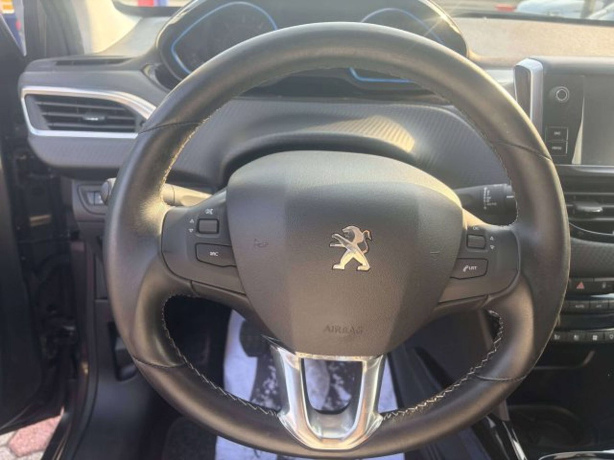 Peugeot 2008 100 Allure (10)