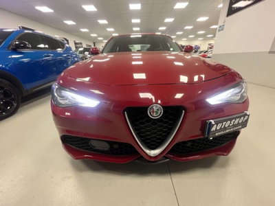 Alfa Romeo Giulia 2.2 Turbodiesel 210 CV AT8 AWD Q4 Veloce (5)
