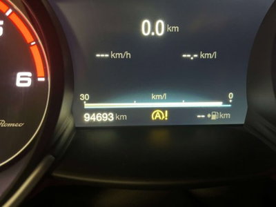 Alfa Romeo Giulia 2.2 Turbodiesel 210 CV AT8 AWD Q4 Veloce (9)