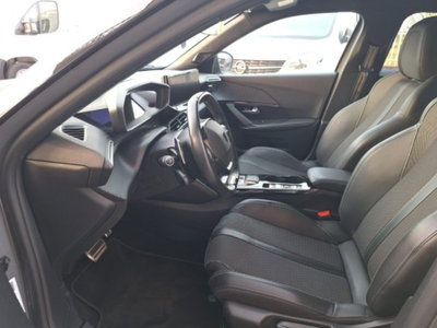 Peugeot 2008 BlueHDi 130 S&S EAT8 GT Pack (9)