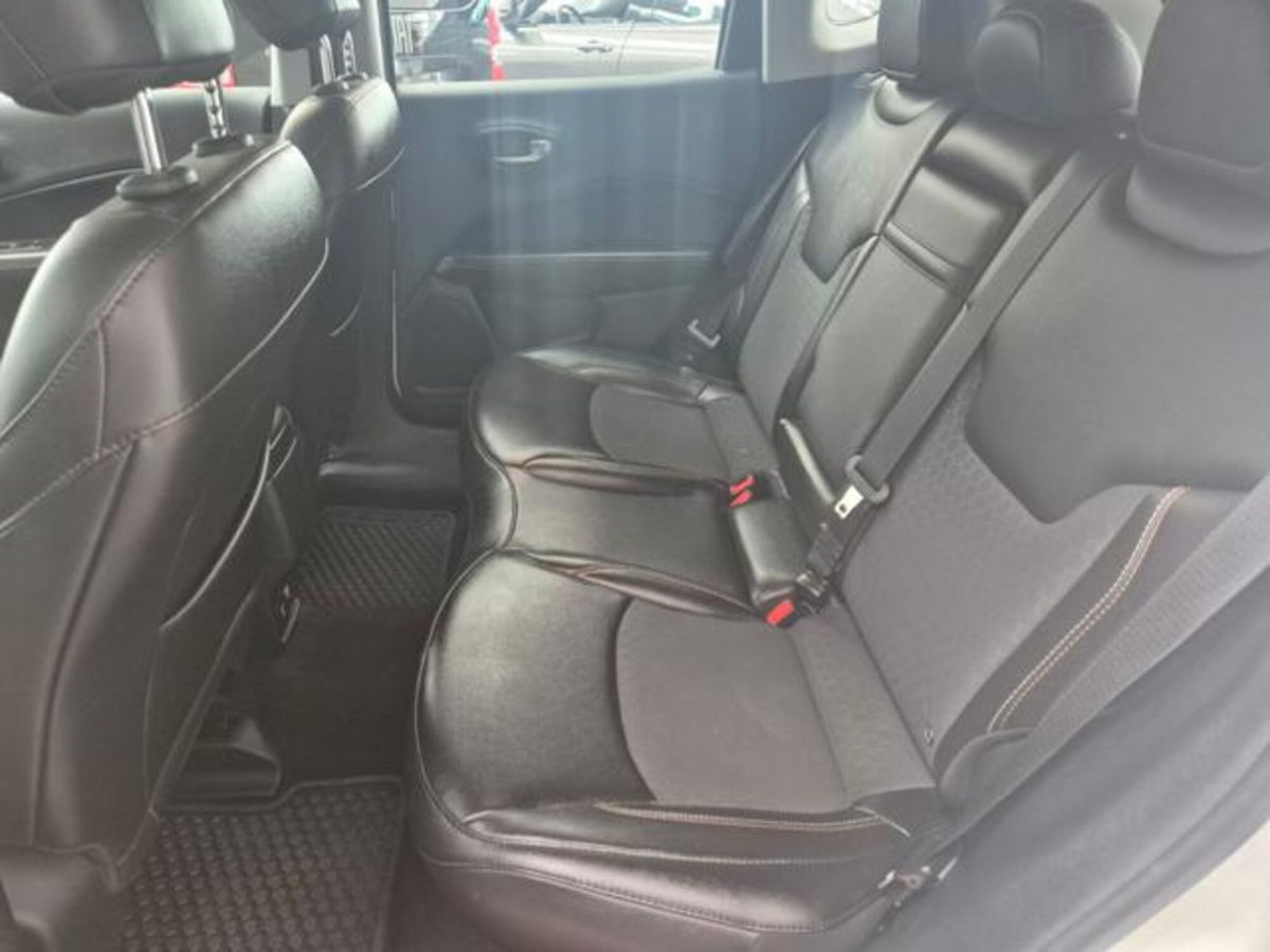 Jeep Compass 1.6 Multijet II 2WD S (13)