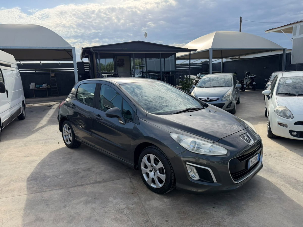 Peugeot 308 1.6 8V HDi 93CV 5p. Business (2)