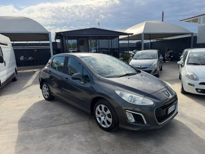 Peugeot 308 1.6 8V HDi 93CV 5p. Business (2)