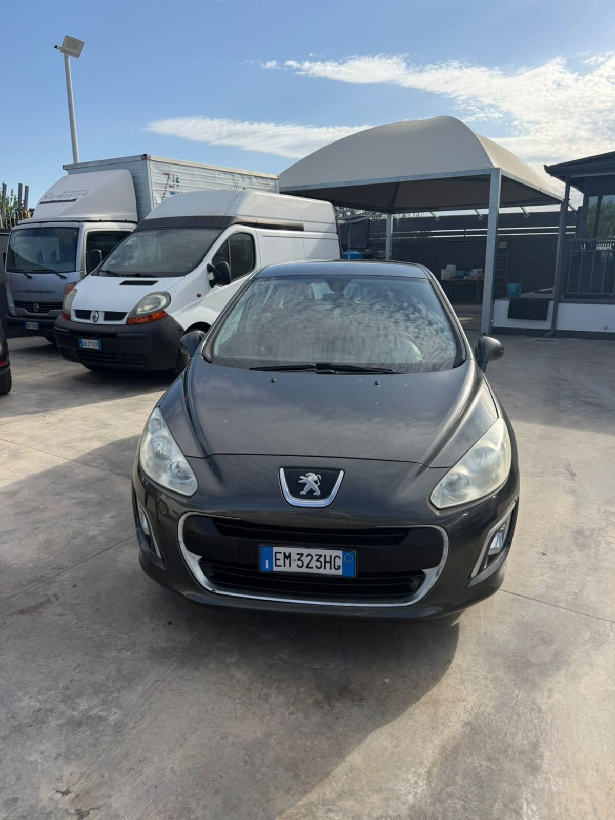 Peugeot 308 1.6 8V HDi 93CV 5p. Business (3)