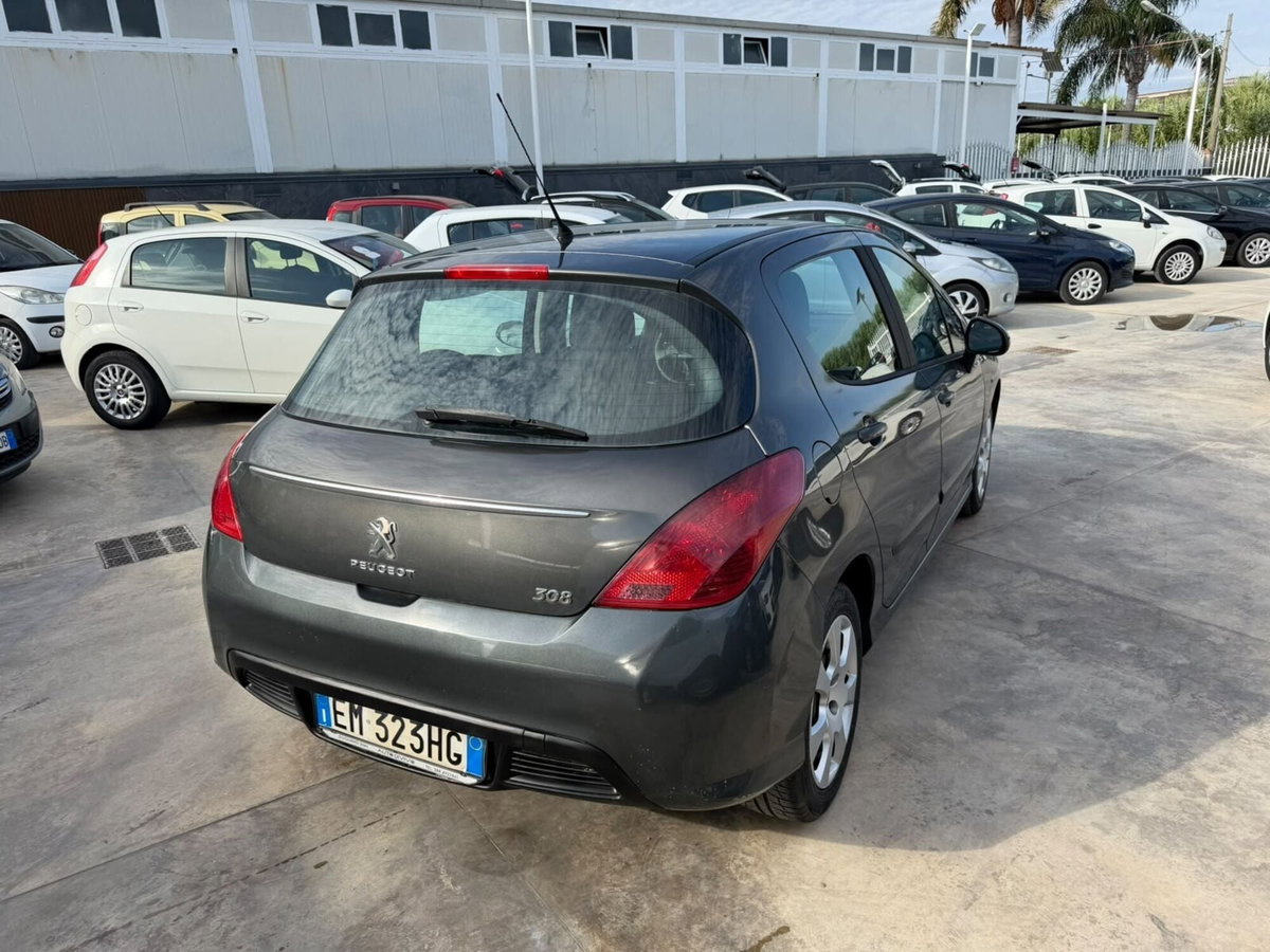 Peugeot 308 1.6 8V HDi 93CV 5p. Business (5)