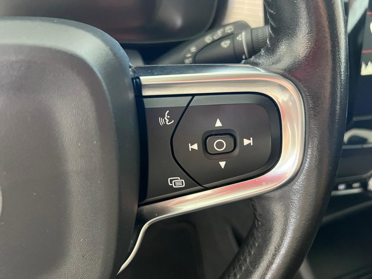 Volvo XC40 D3 AWD Geartronic R-design (11)