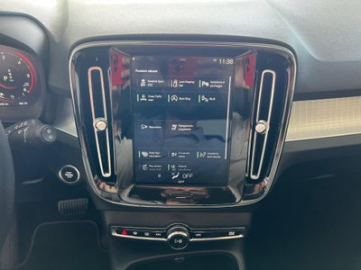 Volvo XC40 D3 AWD Geartronic R-design (14)