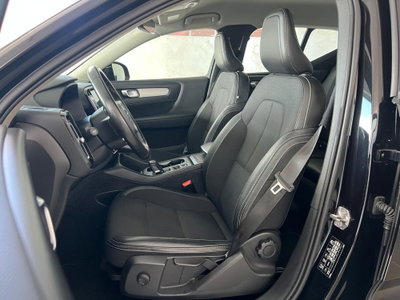 Volvo XC40 D3 AWD Geartronic R-design (19)