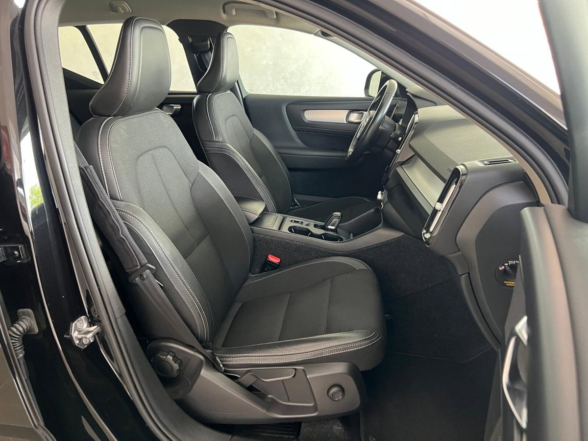 Volvo XC40 D3 AWD Geartronic R-design (20)
