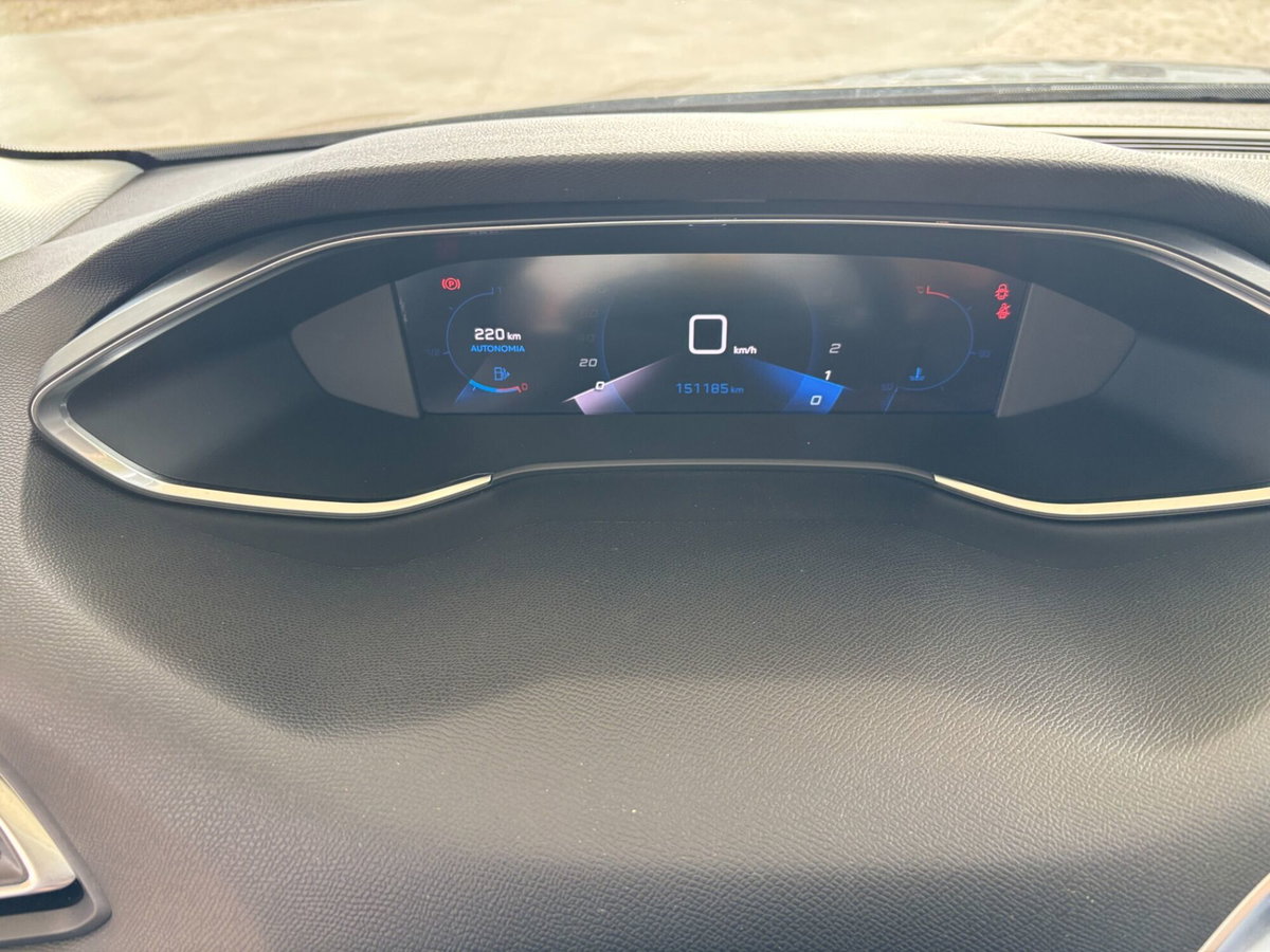 Peugeot 308 BlueHDi 130 S&S Business (11)