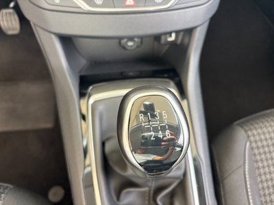 Peugeot 308 BlueHDi 130 S&S Business (14)