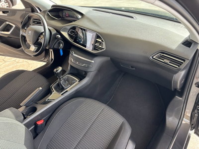 Peugeot 308 BlueHDi 130 S&S Business (19)