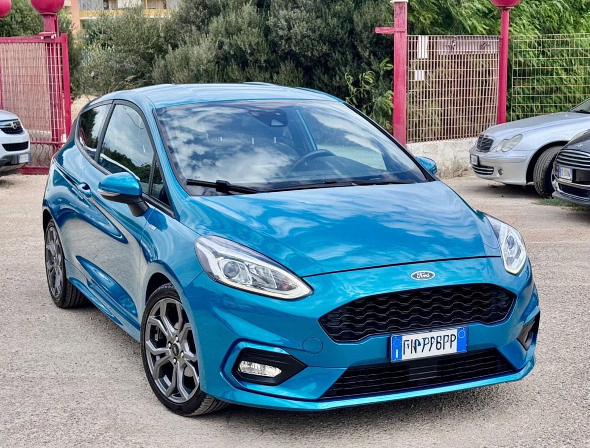 Ford Fiesta 1.5 TDCi 120 CV 3 porte ST-Line (2)