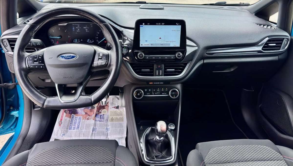 Ford Fiesta 1.5 TDCi 120 CV 3 porte ST-Line (9)