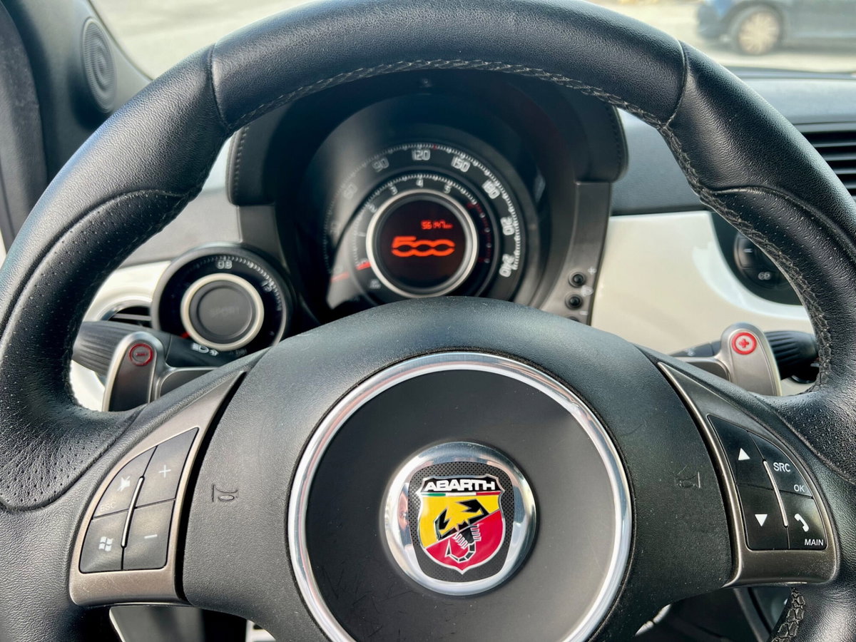Abarth 500 Cabrio 1.4 Turbo T-Jet MTA (12)