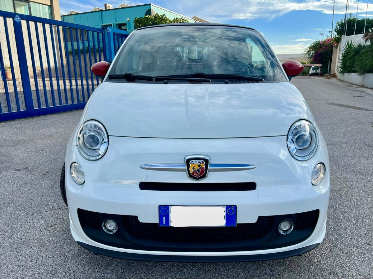 Abarth 500 Cabrio 1.4 Turbo T-Jet MTA (2)
