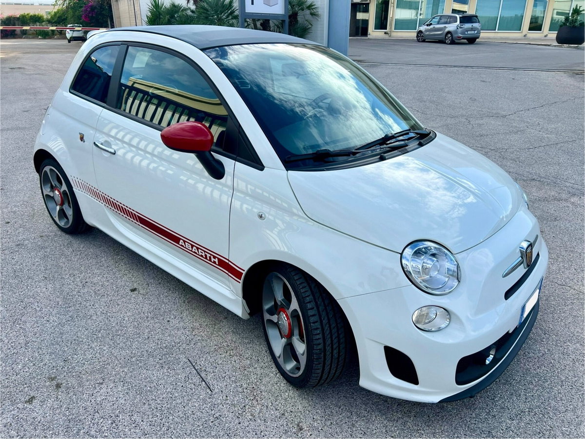 Abarth 500 Cabrio 1.4 Turbo T-Jet MTA (3)