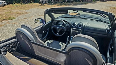 Mazda MX-5 1.6i 16V cat Rainbow (15)