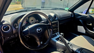 Mazda MX-5 1.6i 16V cat Rainbow (2)