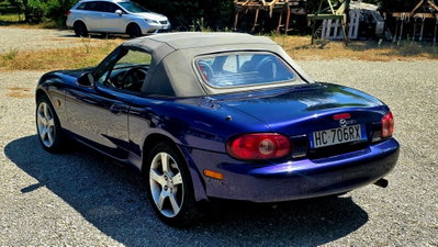 Mazda MX-5 1.6i 16V cat Rainbow (5)
