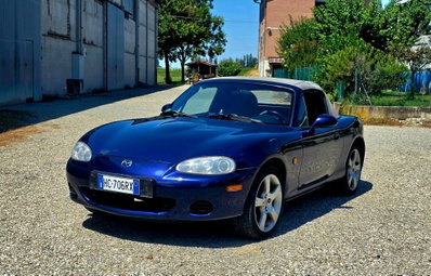 Mazda MX-5 1.6i 16V cat Rainbow (8)
