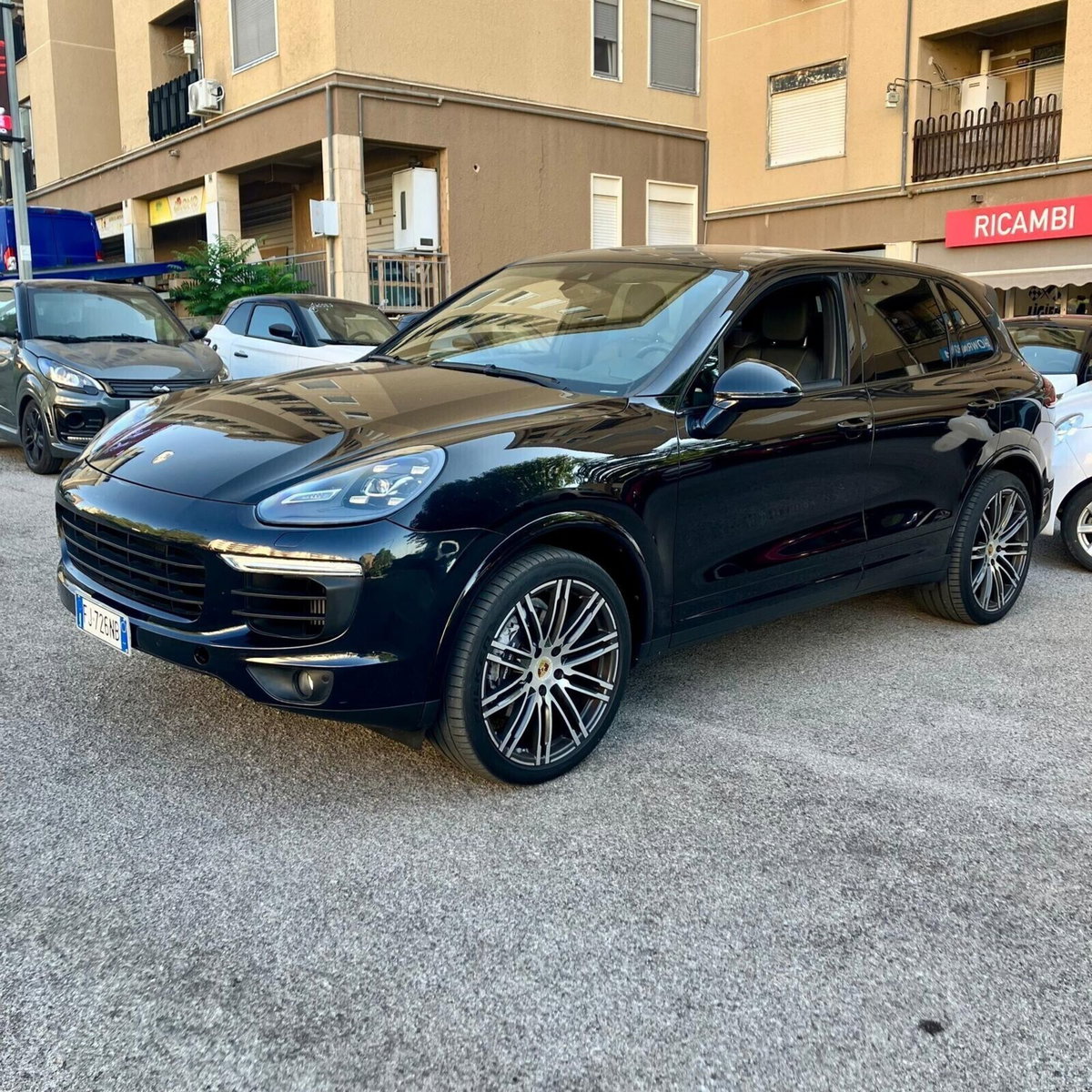 Porsche Cayenne 3.0 Diesel Platinum Edition (2)