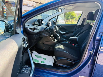 Peugeot 208 VTi 82 CV 5 porte Allure (12)